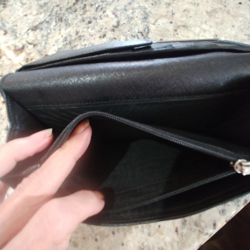 Ferragamo Long Black Women's Clutch Wallet with Silver Accents - Picture 3 of 13